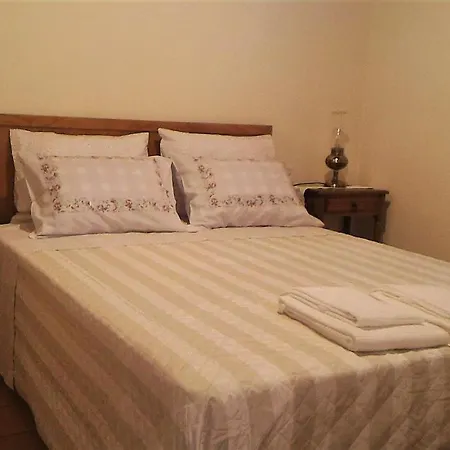 Holiday home - Vitorino dos Piaes